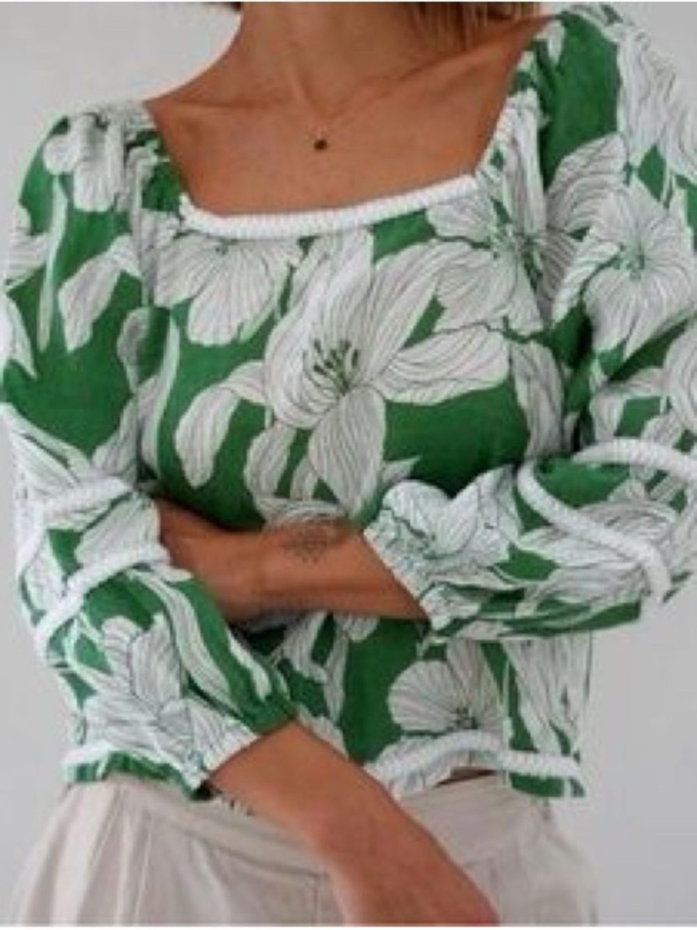 Tahari Floral Square-Neck Puff Sleeve Top - Green